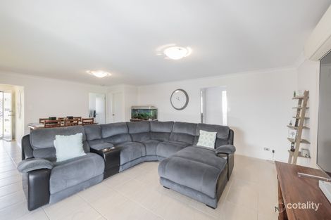 Property photo of 18 Salamander Road Wadalba NSW 2259