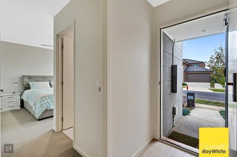 Property photo of 8A Miniata Way Manor Lakes VIC 3024
