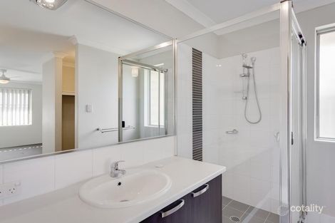 Property photo of 6 Gingerale Circle Byford WA 6122