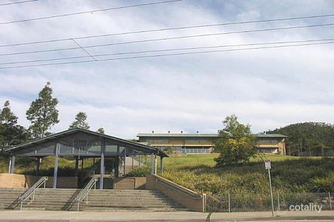 90 Newling St, Lisarow, NSW 2250