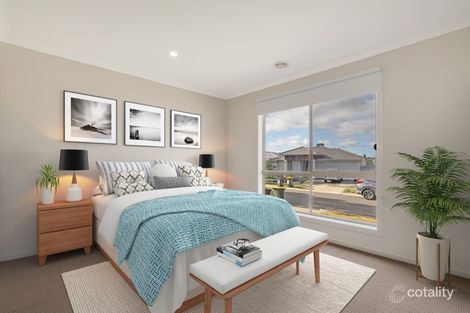 Property photo of 10 Comfort Road Roxburgh Park VIC 3064