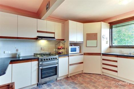 Property photo of 9 Eureka Crescent Sadleir NSW 2168