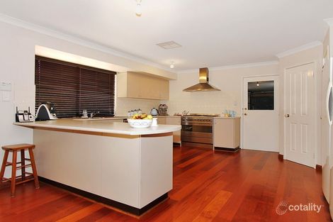 Property photo of 33 Glen Road Lesmurdie WA 6076