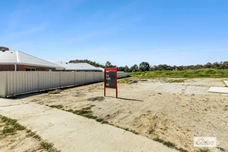 17 Chandler St, West Wodonga, VIC 3690