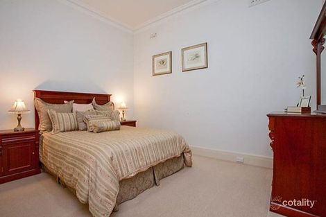 Property photo of 71 Napier Crescent Essendon VIC 3040