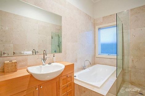 Property photo of 71 Napier Crescent Essendon VIC 3040