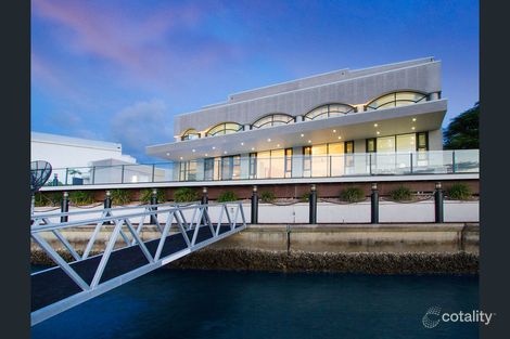 Property photo of 48 Brittanic Crescent Paradise Point QLD 4216