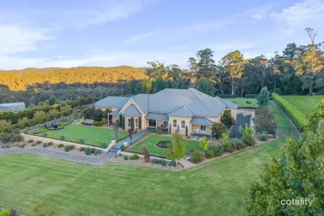 Property photo of 4 Antrim Place Hazelbrook NSW 2779