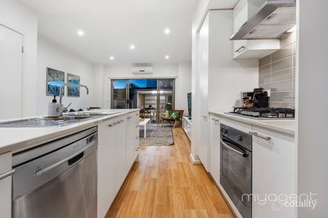 Property photo of 13 Angeline Way Craigieburn VIC 3064