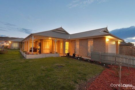 Property photo of 25 Ganaway Drive Berwick VIC 3806