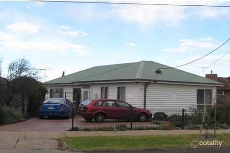 64 Welwyn Pde, Deer Park, VIC 3023