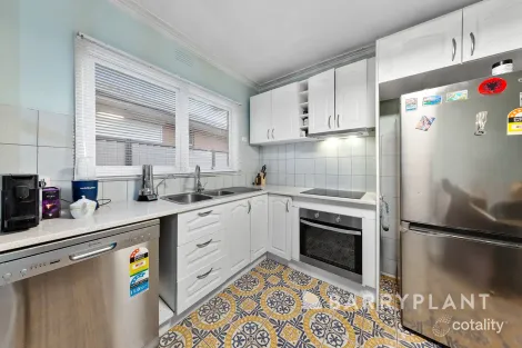 Property photo of 22 Perrett Avenue St Albans VIC 3021