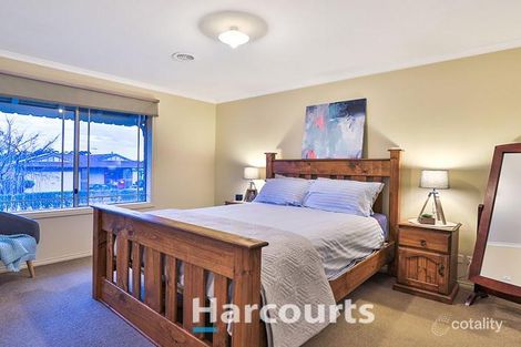 Property photo of 45 Tipperary Circuit Pakenham VIC 3810