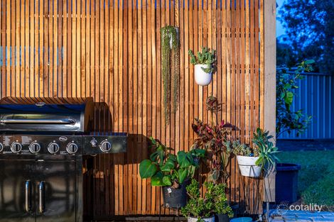 Property photo of 28 Whitley Crescent Craigieburn VIC 3064