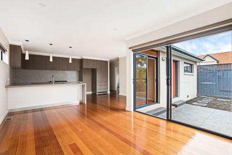 4 Harlow Ct, Moorabbin, VIC 3189