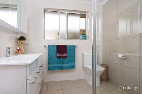 Property photo of 3 Langi Crescent Glenfield Park NSW 2650