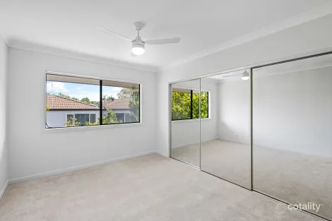 Property photo of 1/111 Pohlman Street Southport QLD 4215