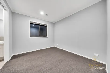 Property photo of 39 Freeman Circuit Newborough VIC 3825