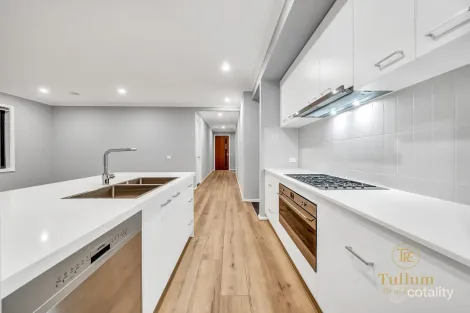 Property photo of 39 Freeman Circuit Newborough VIC 3825