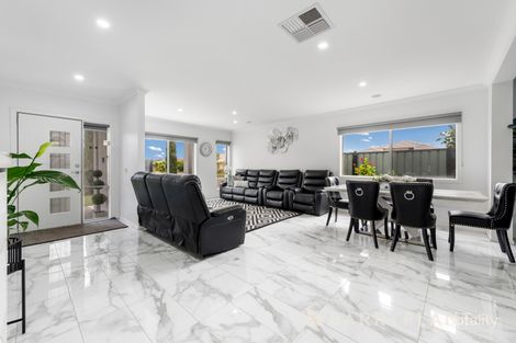 Property photo of 1 Hidden Valley Drive Tarneit VIC 3029
