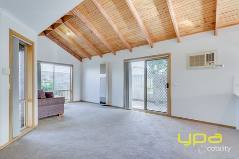 Property photo of 2/46 Black Forest Road Werribee VIC 3030