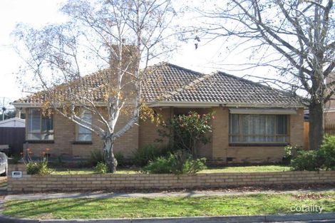 15 Magnolia Ave, Bentleigh East, VIC 3165