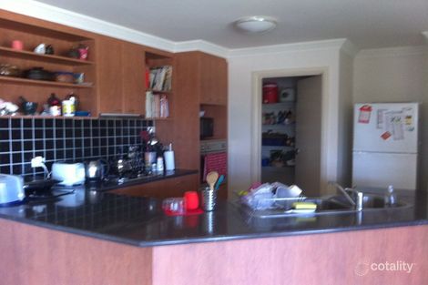 Property photo of 6 Auderdale Close Bourkelands NSW 2650