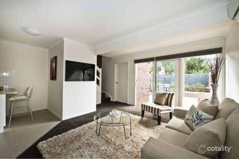Property photo of 2/3 Brougham Street Box Hill VIC 3128