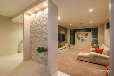 Property photo of 33 Blue Mountain Circuit Aubin Grove WA 6164