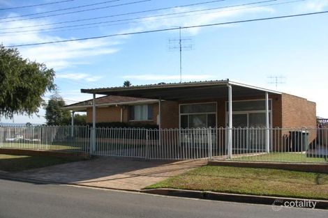 27 Westmont Dr, South Penrith, NSW 2750