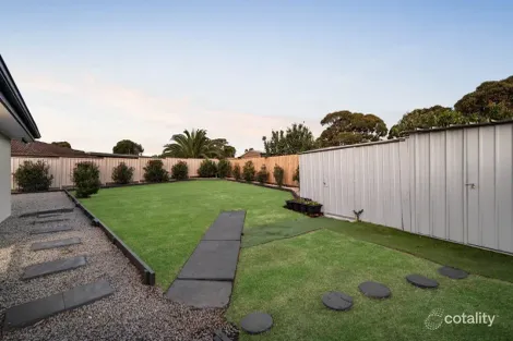 Property photo of 10 Midas Court Meadow Heights VIC 3048