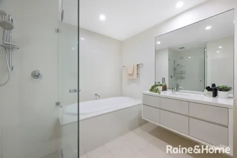 Property photo of 311/38 Peninsula Drive Breakfast Point NSW 2137