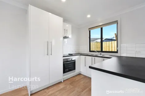 10/16 Barton St, Mowbray, TAS 7248