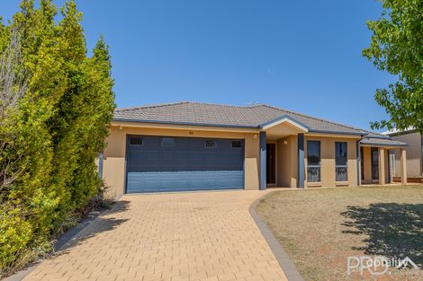 80 SUMMER DR, BURONGA, NSW 2739