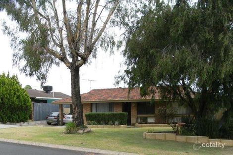 8 Shelley Way, Lake Coogee, WA 6166