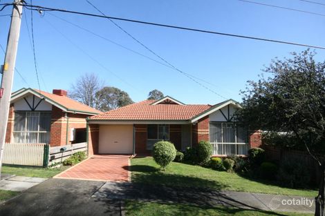 5 Royal Rd, Croydon South, VIC 3136