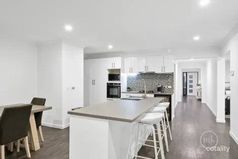 Property photo of 20 Miranda Drive Doreen VIC 3754