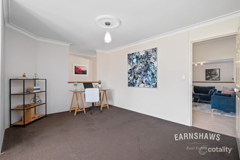 Property photo of 80 Stapleford Place Swan View WA 6056