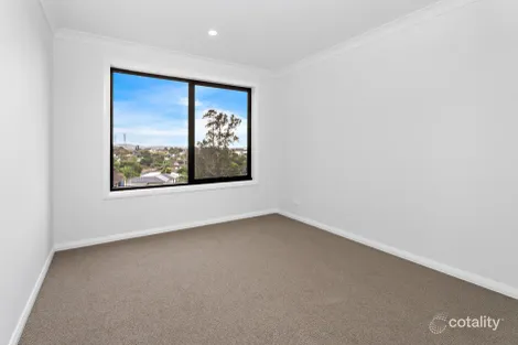 Property photo of 14 Willawa Place Koonawarra NSW 2530