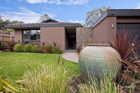 28 Marguerita Ave, Mount Martha, VIC 3934