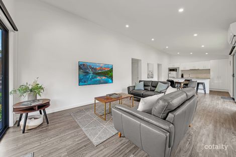 Property photo of 2/14 Gavan Street Bright VIC 3741