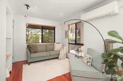 Property photo of 4/136 Central Avenue Indooroopilly QLD 4068