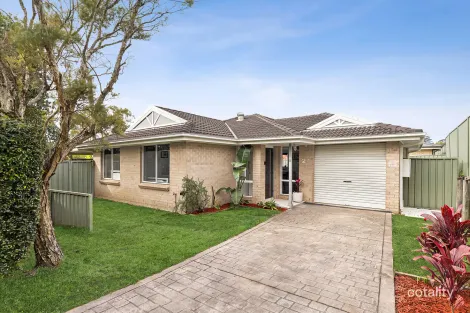 27/883 Pacific Hwy, Lisarow, NSW 2250