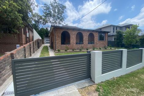 8 Cannons Pde, Forestville, NSW 2087