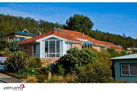 33 Summerhill Rd, West Hobart, TAS 7000