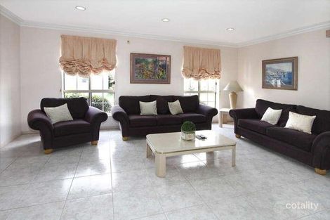 Property photo of 32 Hartley Crescent Greenvale VIC 3059