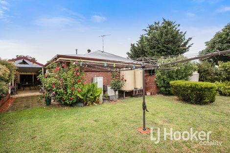 Property photo of 1 Andrew Court Pakenham VIC 3810