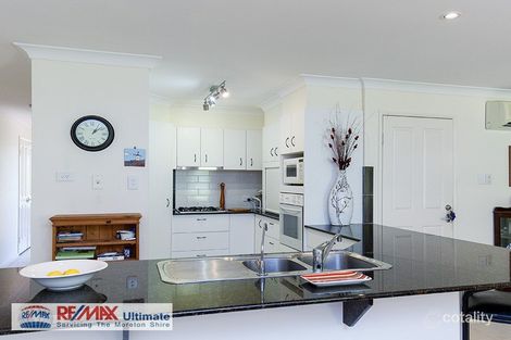 Property photo of 22 Corrimal Place Sandstone Point QLD 4511
