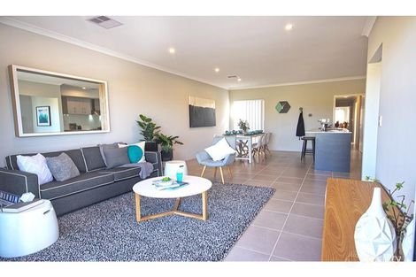 Property photo of 9 Tufts Lane Aubin Grove WA 6164