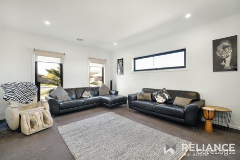 Property photo of 67 Grassbird Drive Point Cook VIC 3030